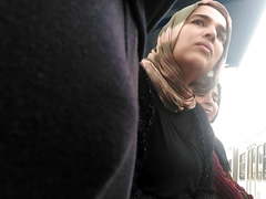 Hijab Milf Staring Dt Dick Bulge